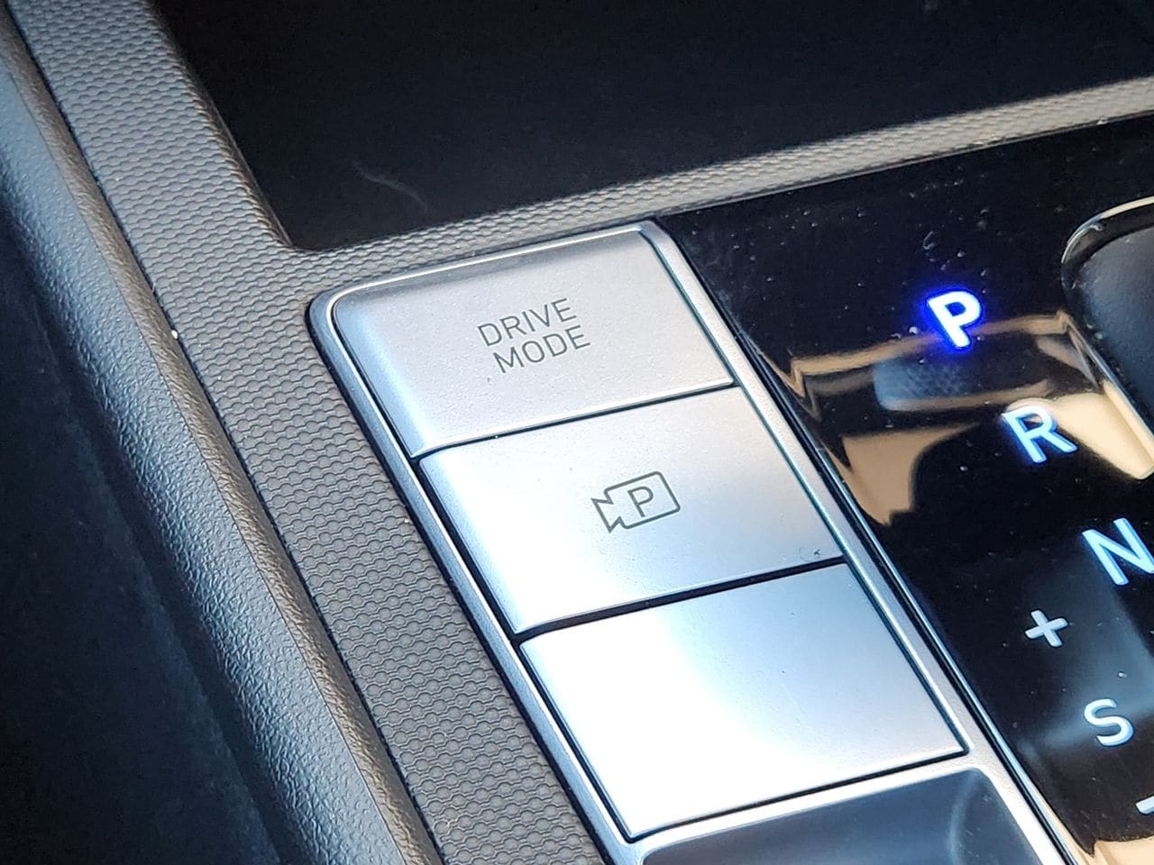 Certified Used 2024 Abyss Black Hyundai Blue image 20