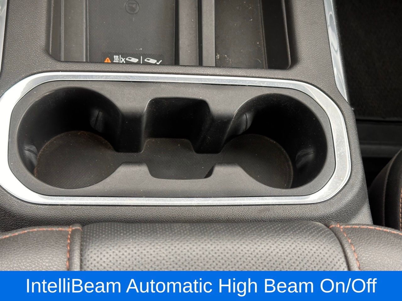 Used 2022 Summit White GMC AT4 image 35