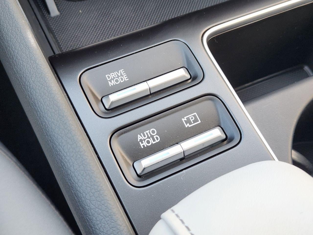 New 2026 Serenity White Hyundai SEL Sport image 21