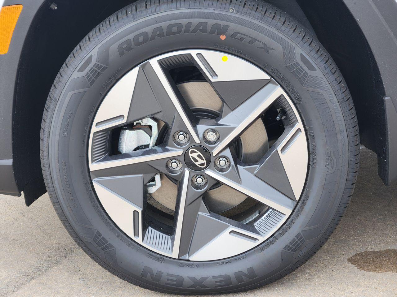New 2026 Creamy White Pearl Hyundai SEL AWD image 7