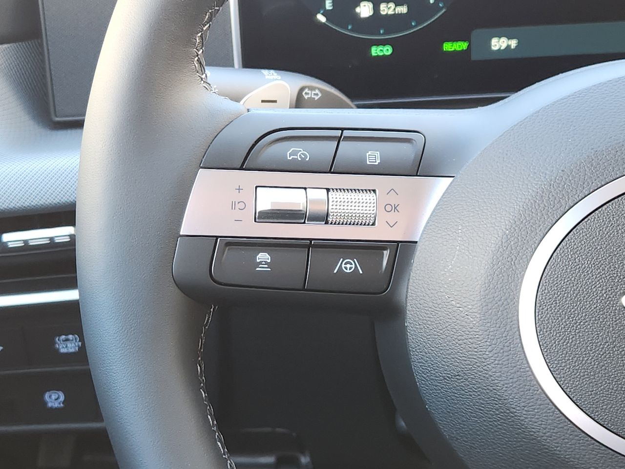 New 2026 W6H White Hyundai Limited image 31