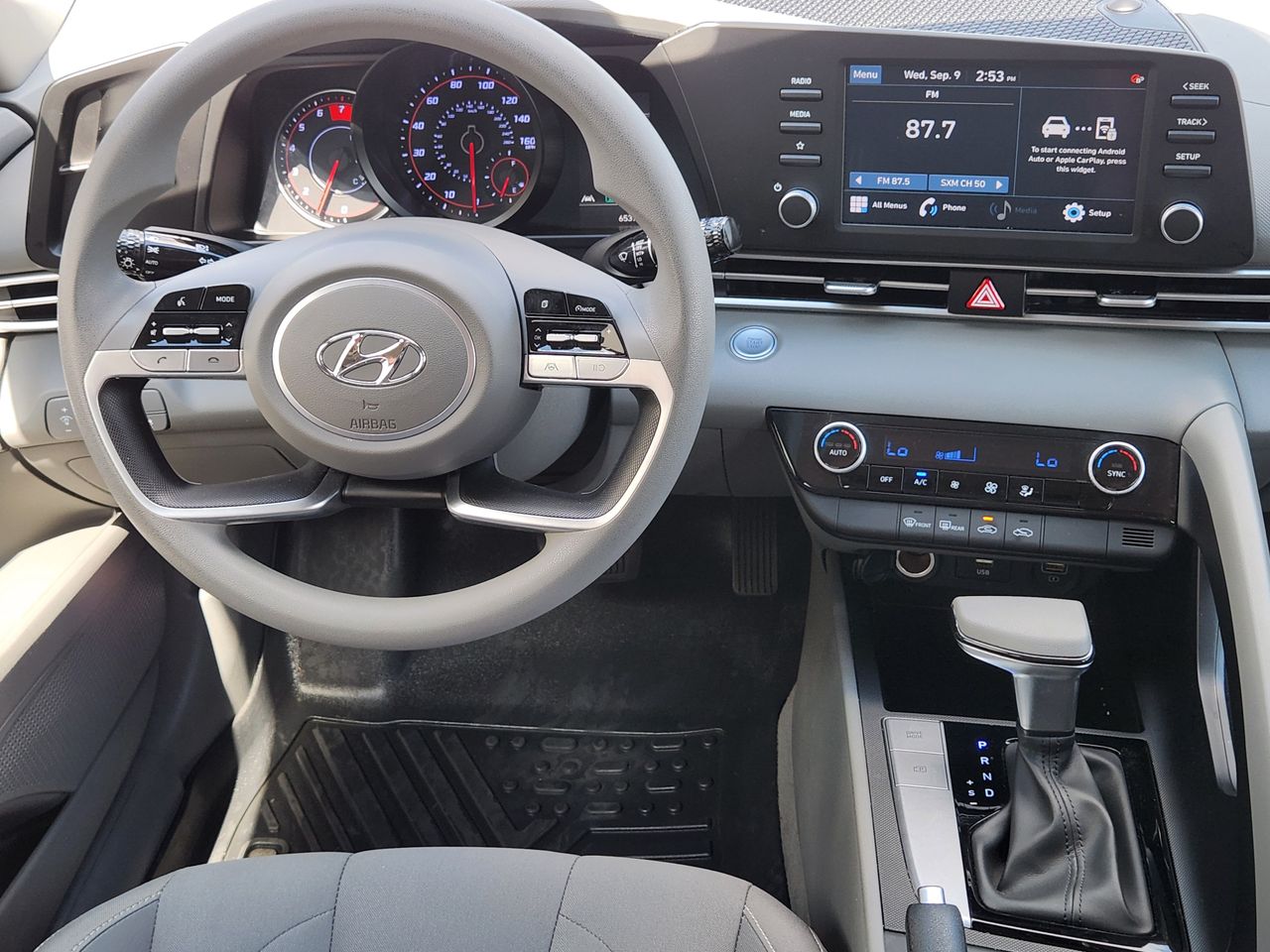 Used 2023 Portofino Gray Hyundai SEL image 25