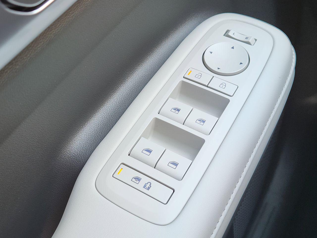 New 2026 PE2 Gray Hyundai SEL FWD image 21