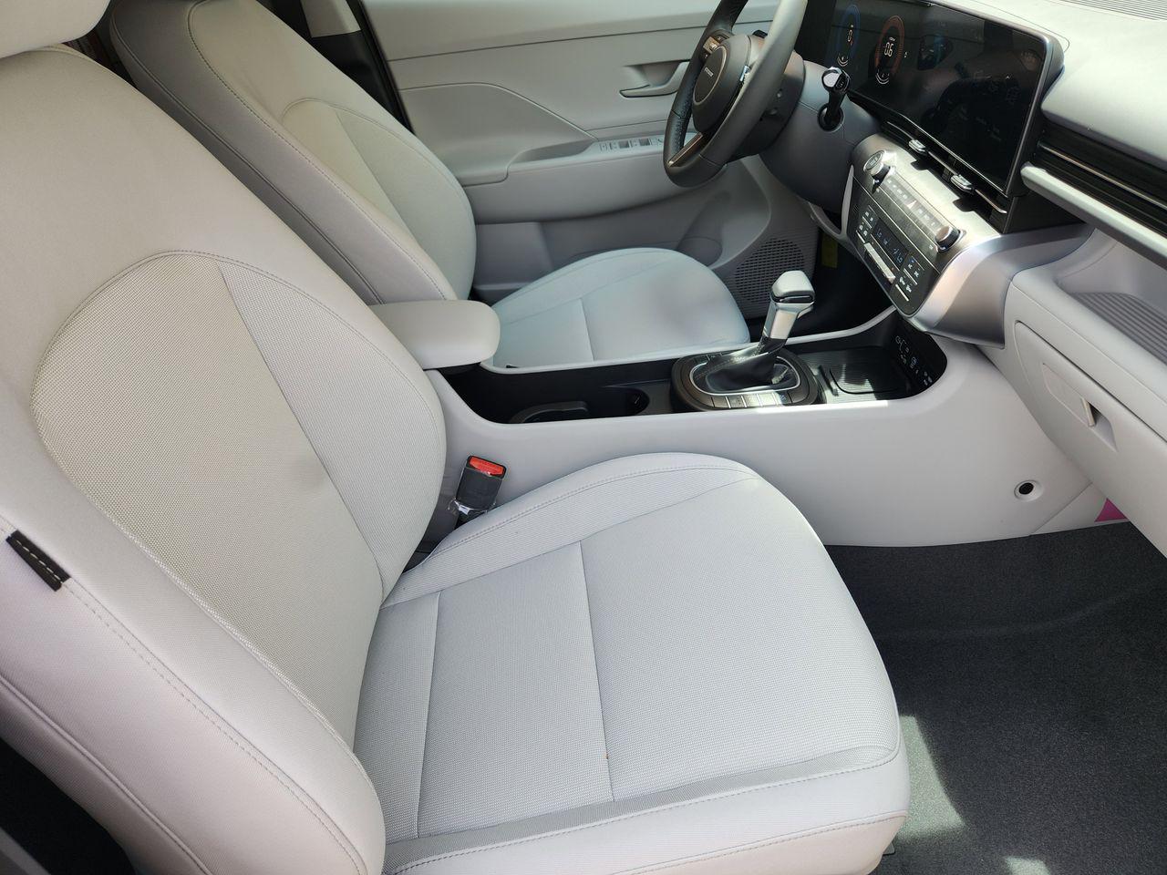 New 2026 SAW White Hyundai SEL Sport FWD image 11