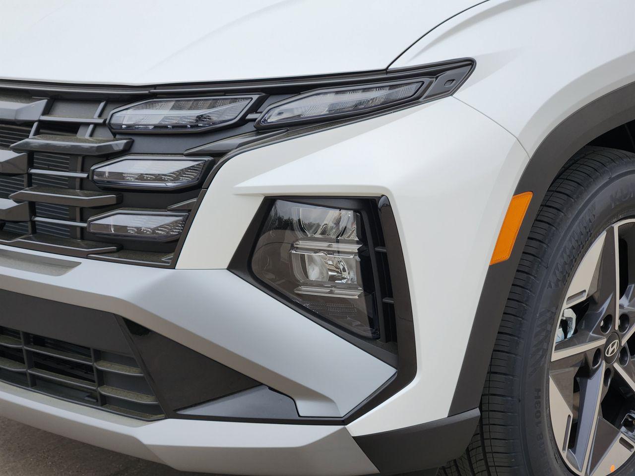 New 2026 W6H White Hyundai SEL FWD image 6