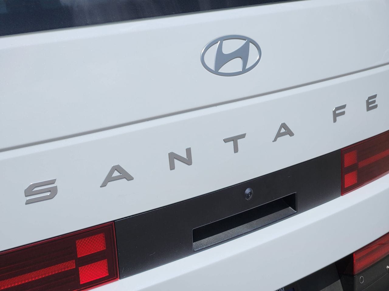 New 2026 W6H White Hyundai SEL image 8