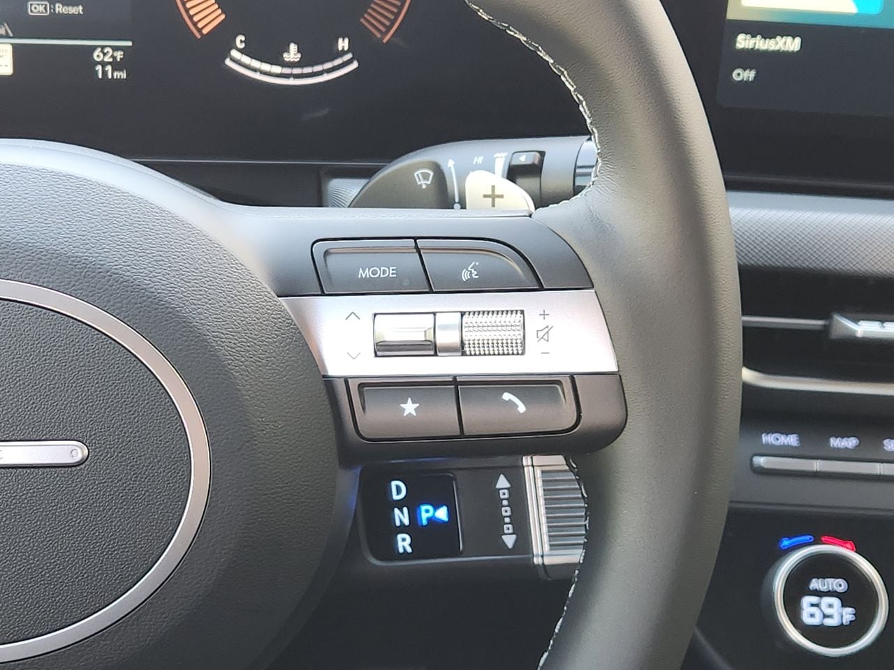 New 2026 T4A Silver Hyundai SEL Sport image 28