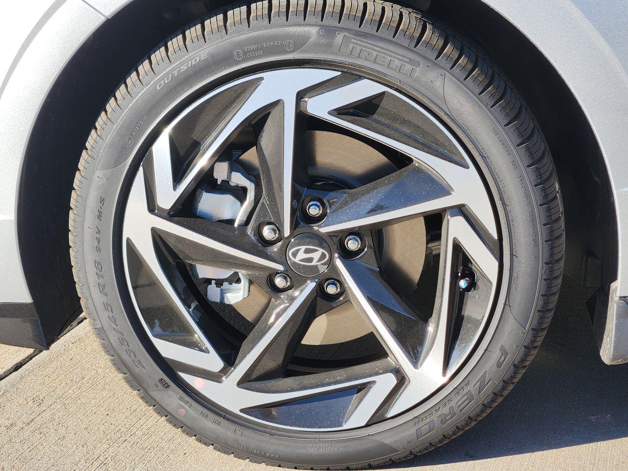 New 2026 Aero Silver Hyundai SEL Sport image 7