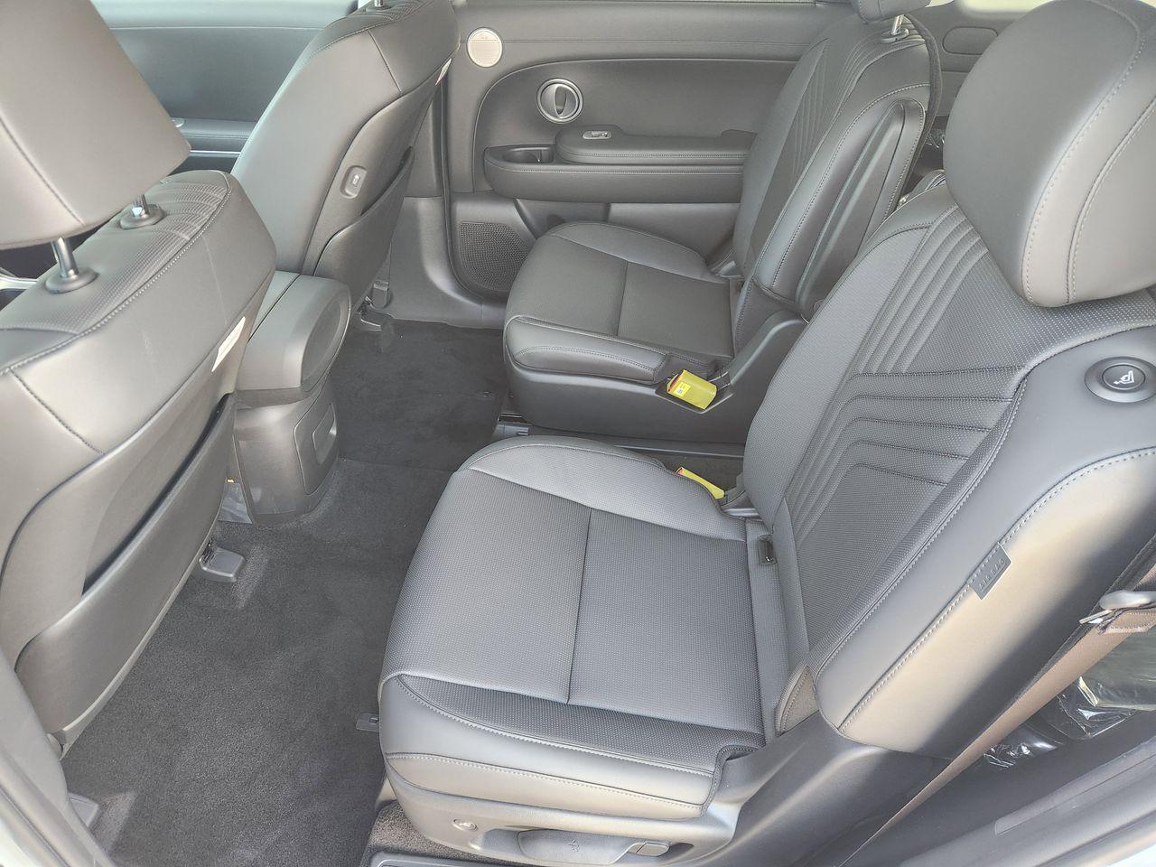 New 2026 WC9 White Hyundai SEL FWD image 27