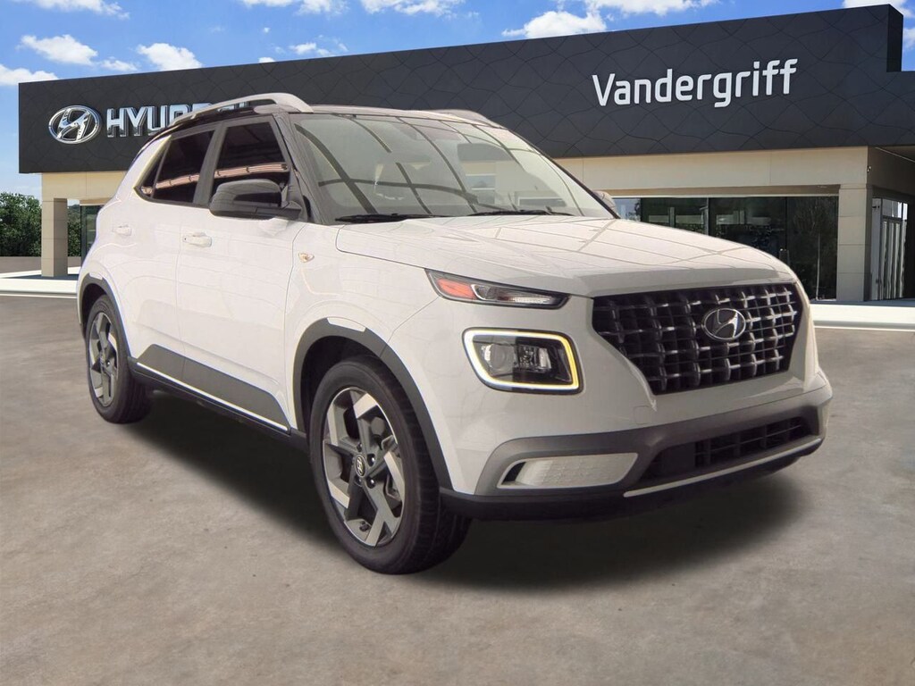 Used 2022 Hyundai Venue Limited SUV