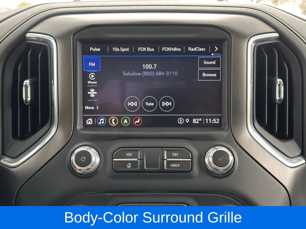 Used 2022 Summit White GMC AT4 image 33