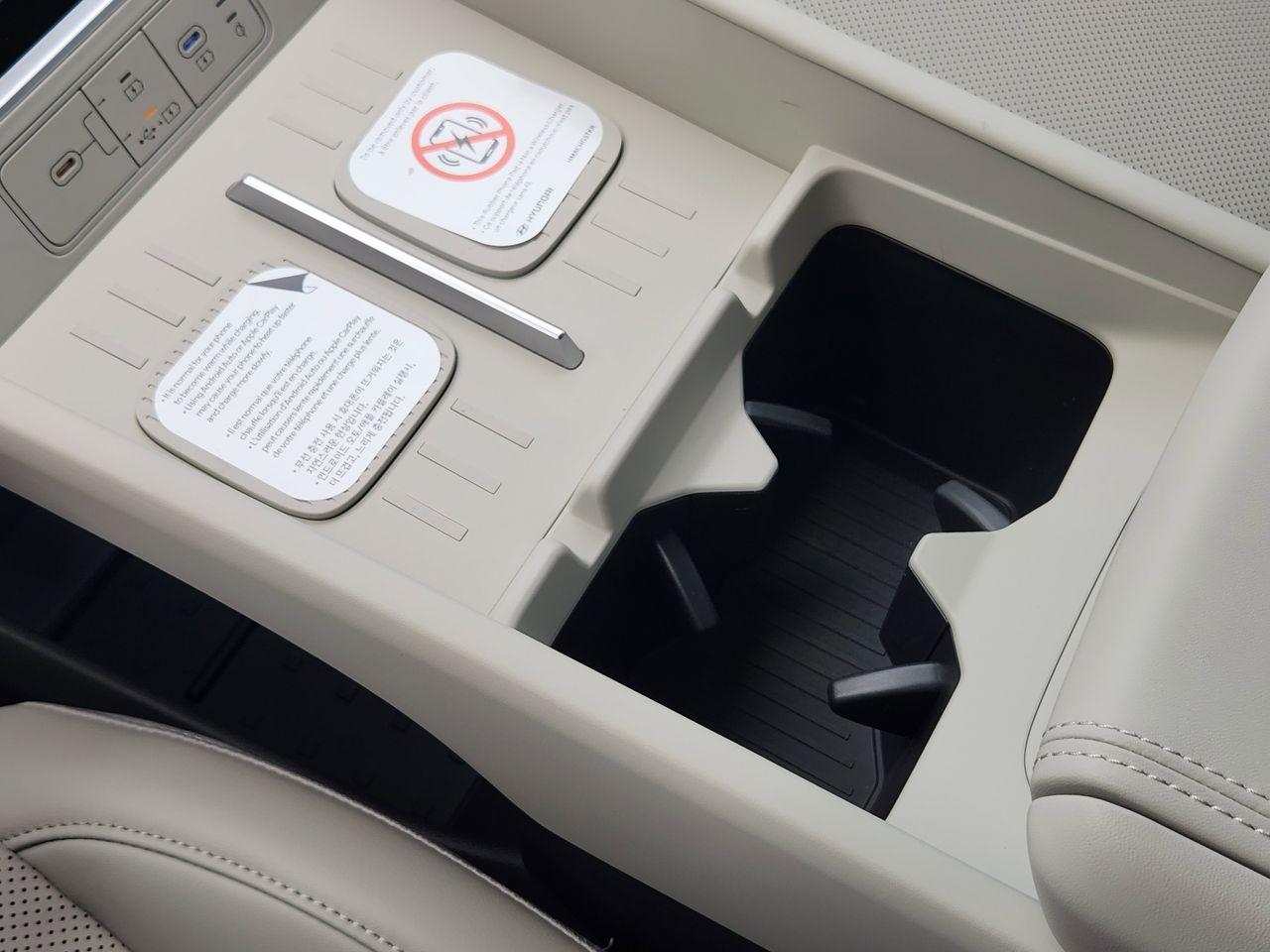 New 2026 W6H White Hyundai SEL FWD image 18