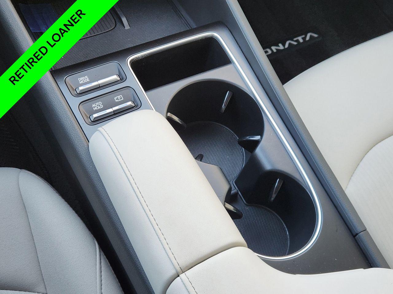 New 2025 W6H White Hyundai SEL Convenience image 20