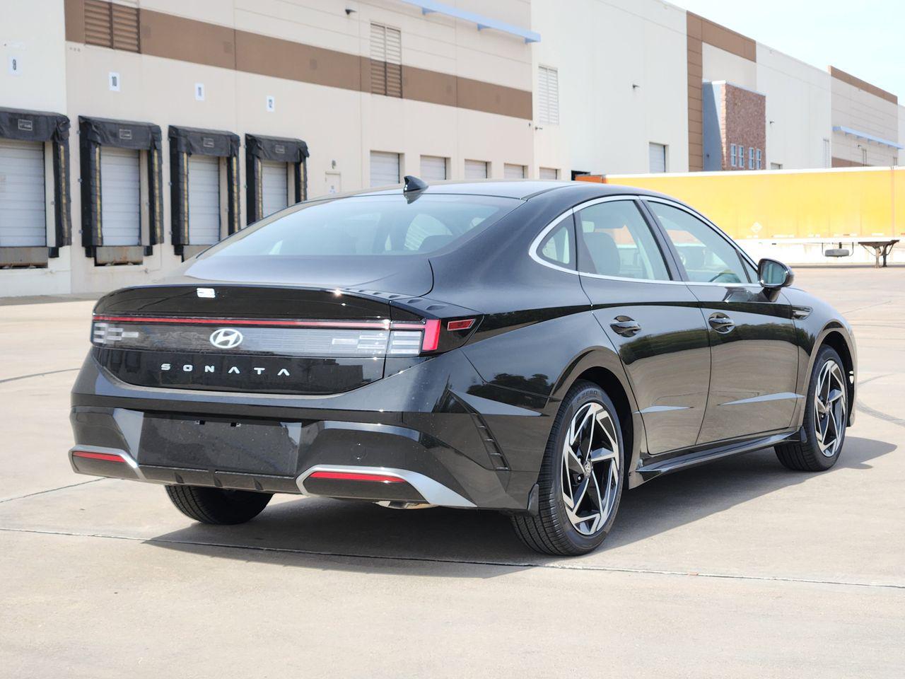 New 2026 A2B Black Hyundai SEL Sport image 4