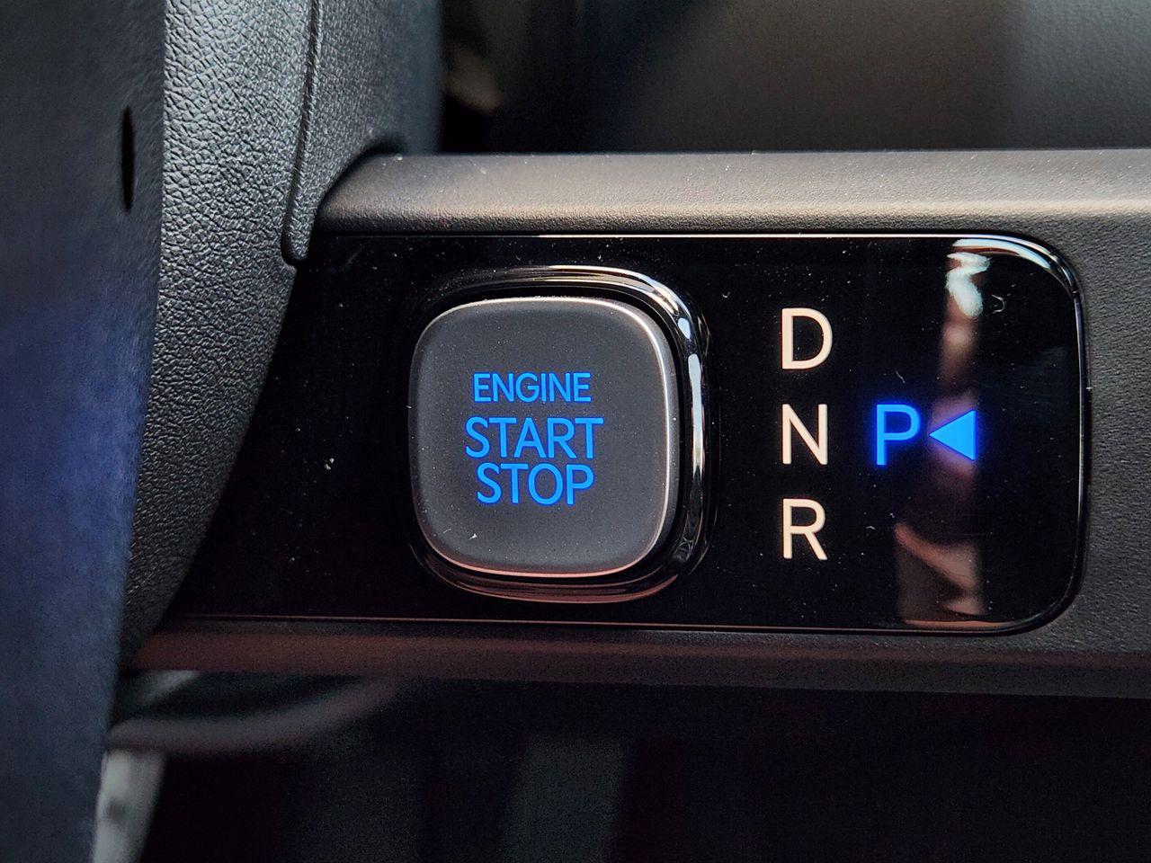 New 2026 WC9 White Hyundai Calligraphy FWD image 17