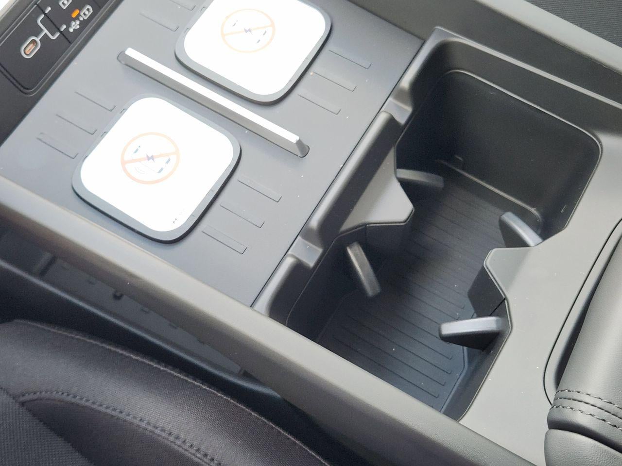 New 2026 R2T Silver Hyundai SE FWD image 17