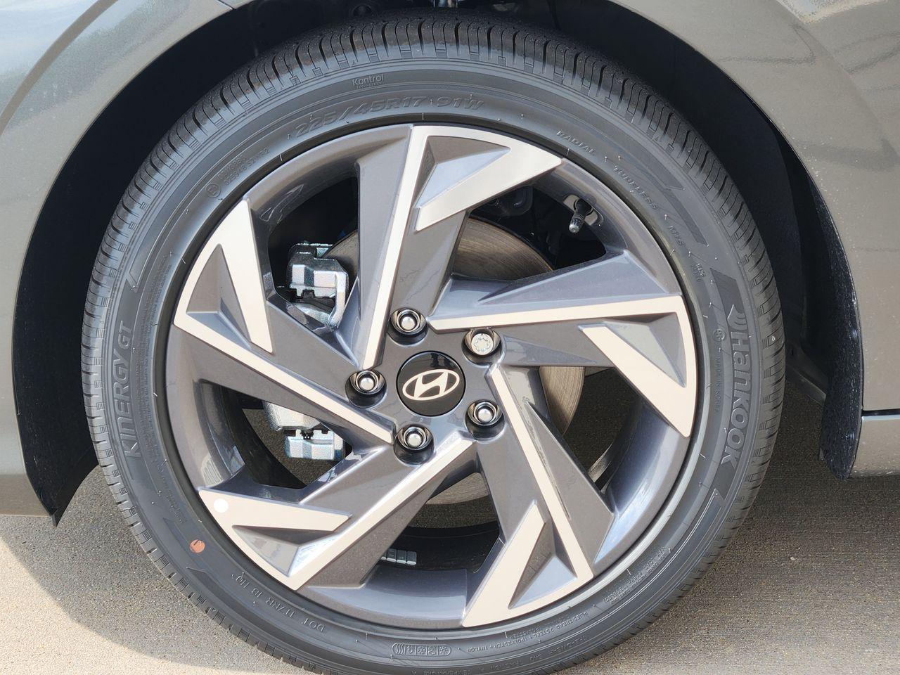 New 2026 Amazon Gray Hyundai Limited image 8