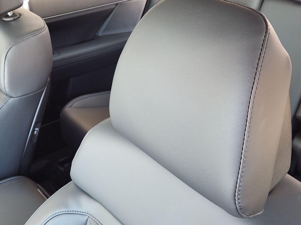 New 2027 Serenity White Hyundai SEL FWD image 11