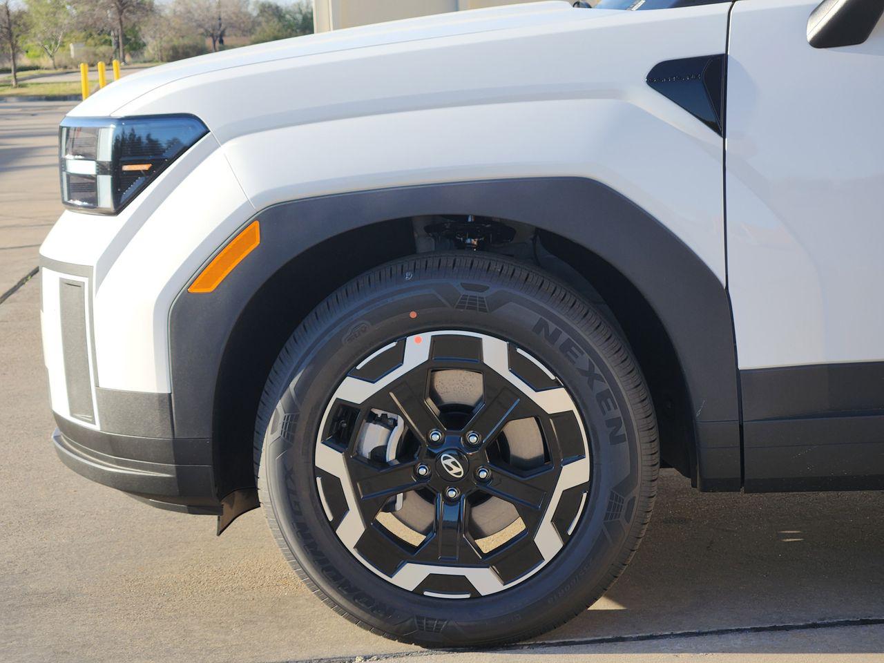 New 2026 W6H White Hyundai SE FWD image 5