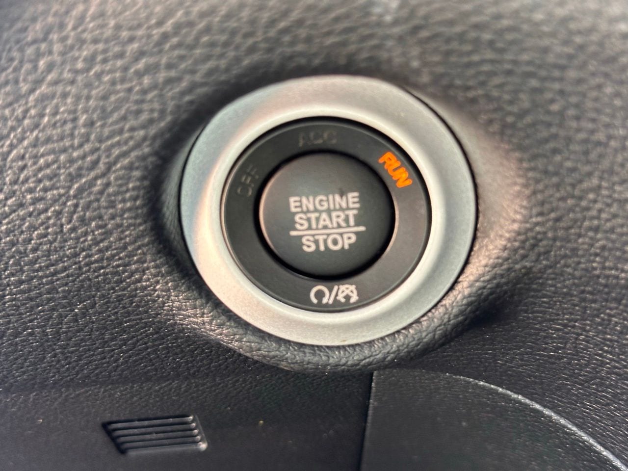 Used 2025 Fathom Blue Pearlcoat Chrysler Limited image 33