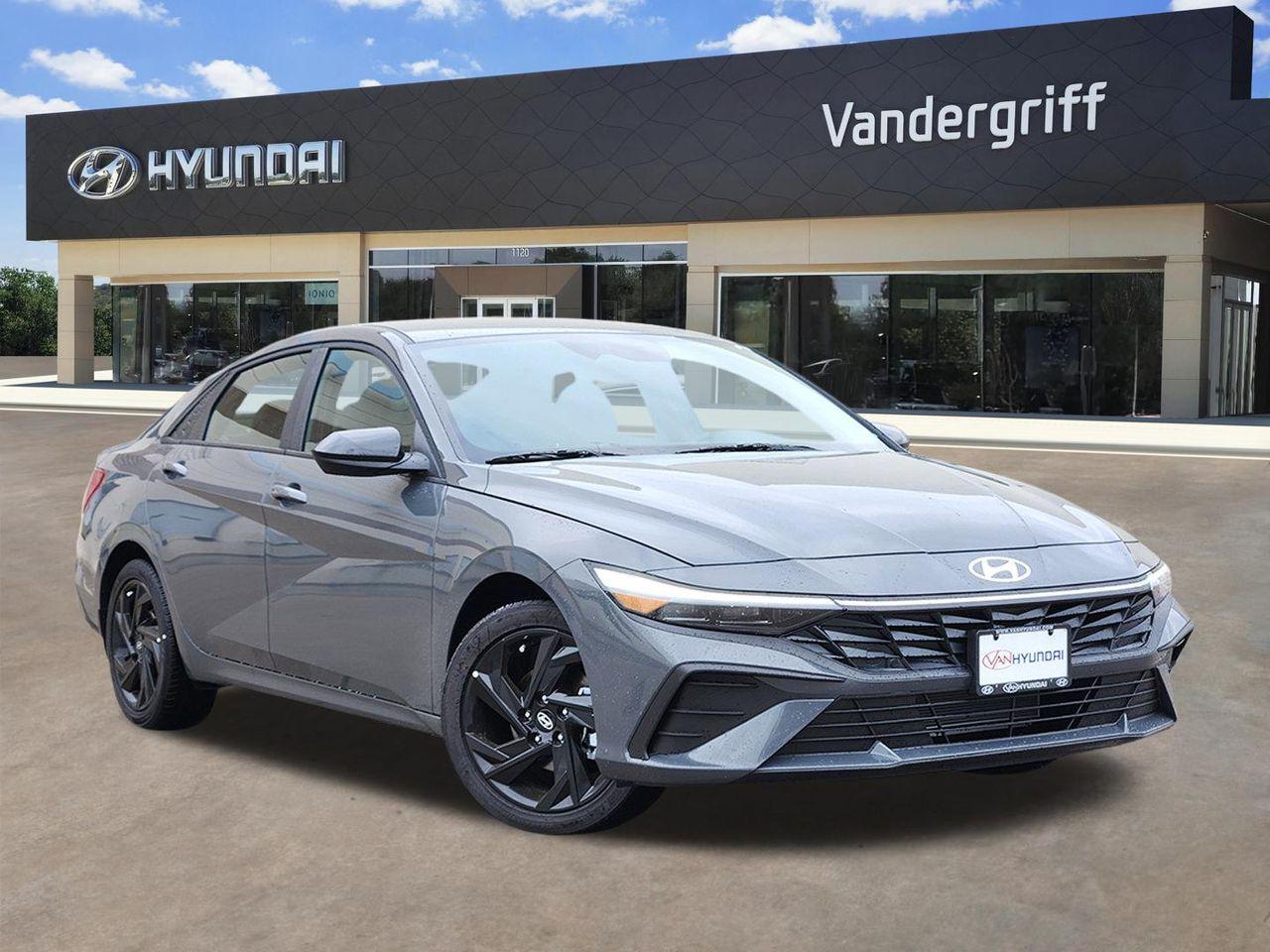 2026 Hyundai Elantra 2.0 SEL Sport IVT's photo