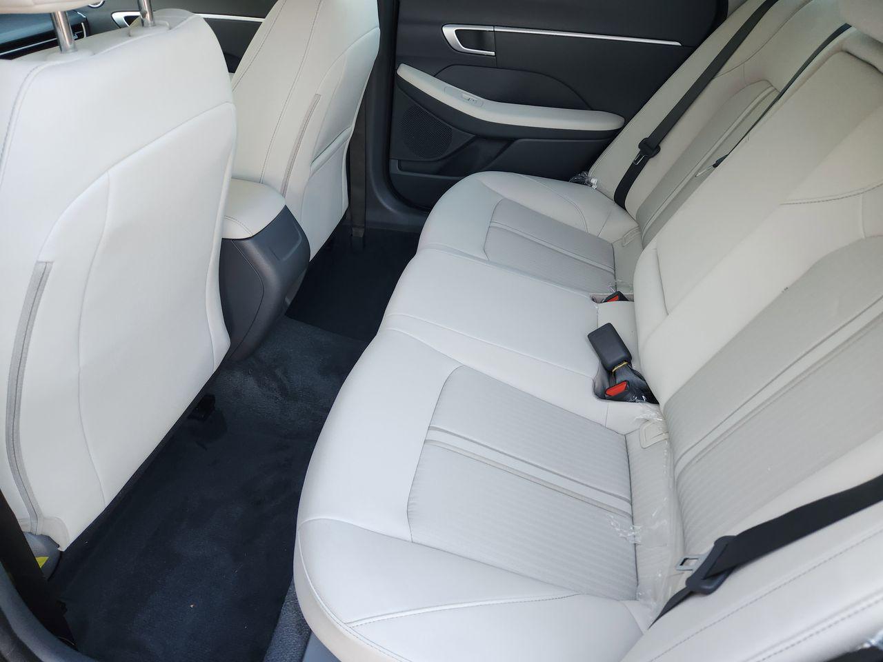 New 2026 Abyss Black Hyundai SEL Sport image 28