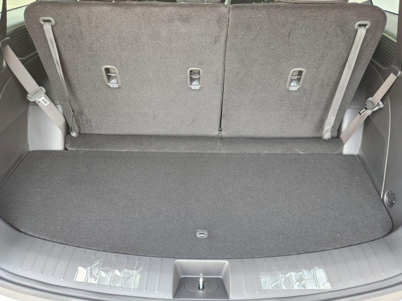 New 2026 WC9 White Hyundai SEL FWD image 31