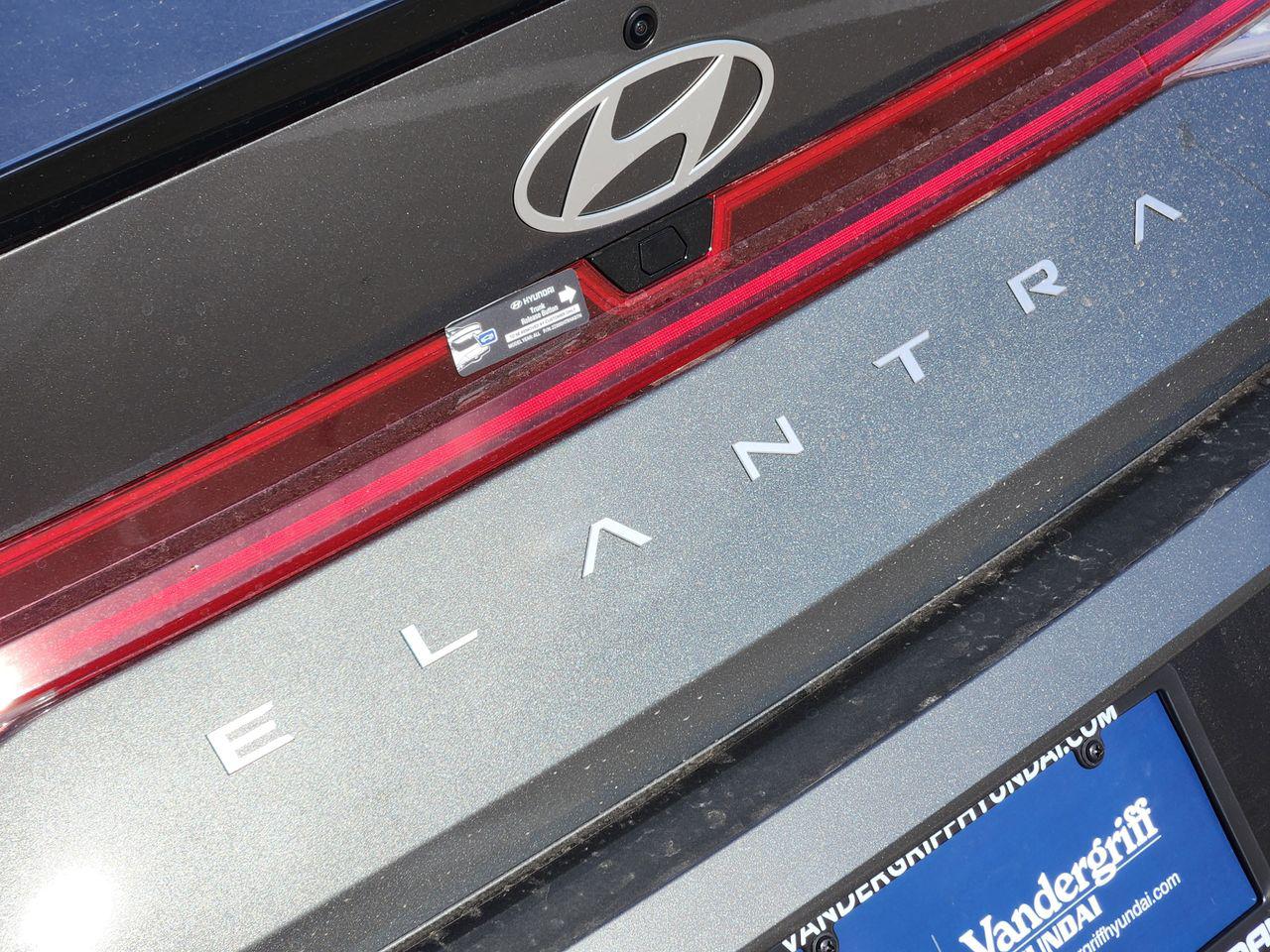 New 2026 A5G Gray Hyundai SEL Sport Premium image 8