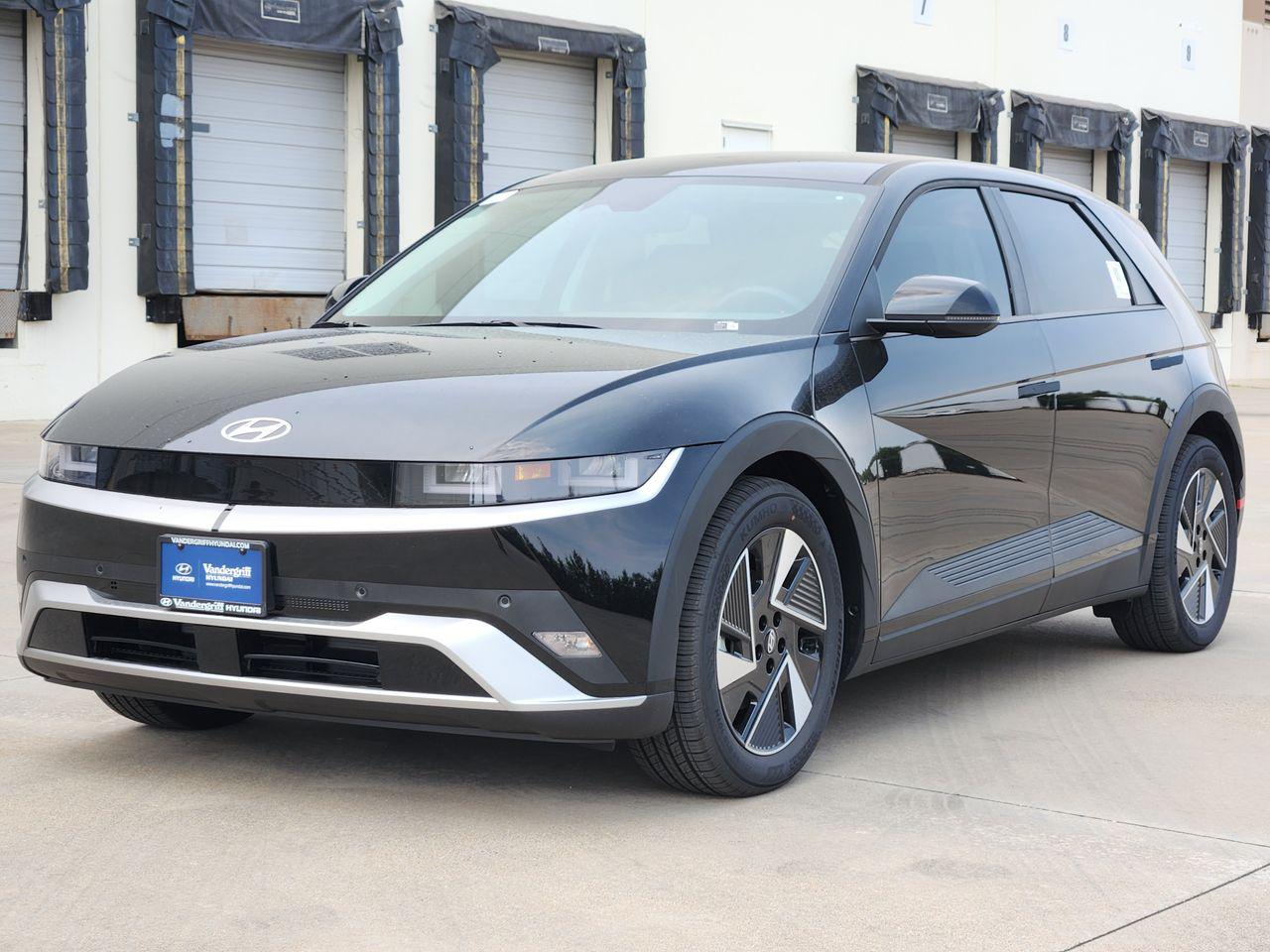 New 2027 A2B/Black Hyundai SE image 2