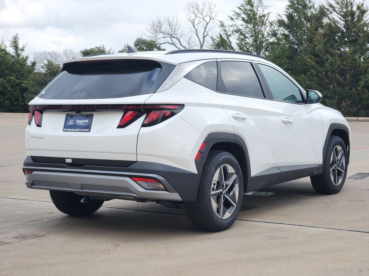 New 2026 Serenity White Pearl Hyundai SEL FWD image 4