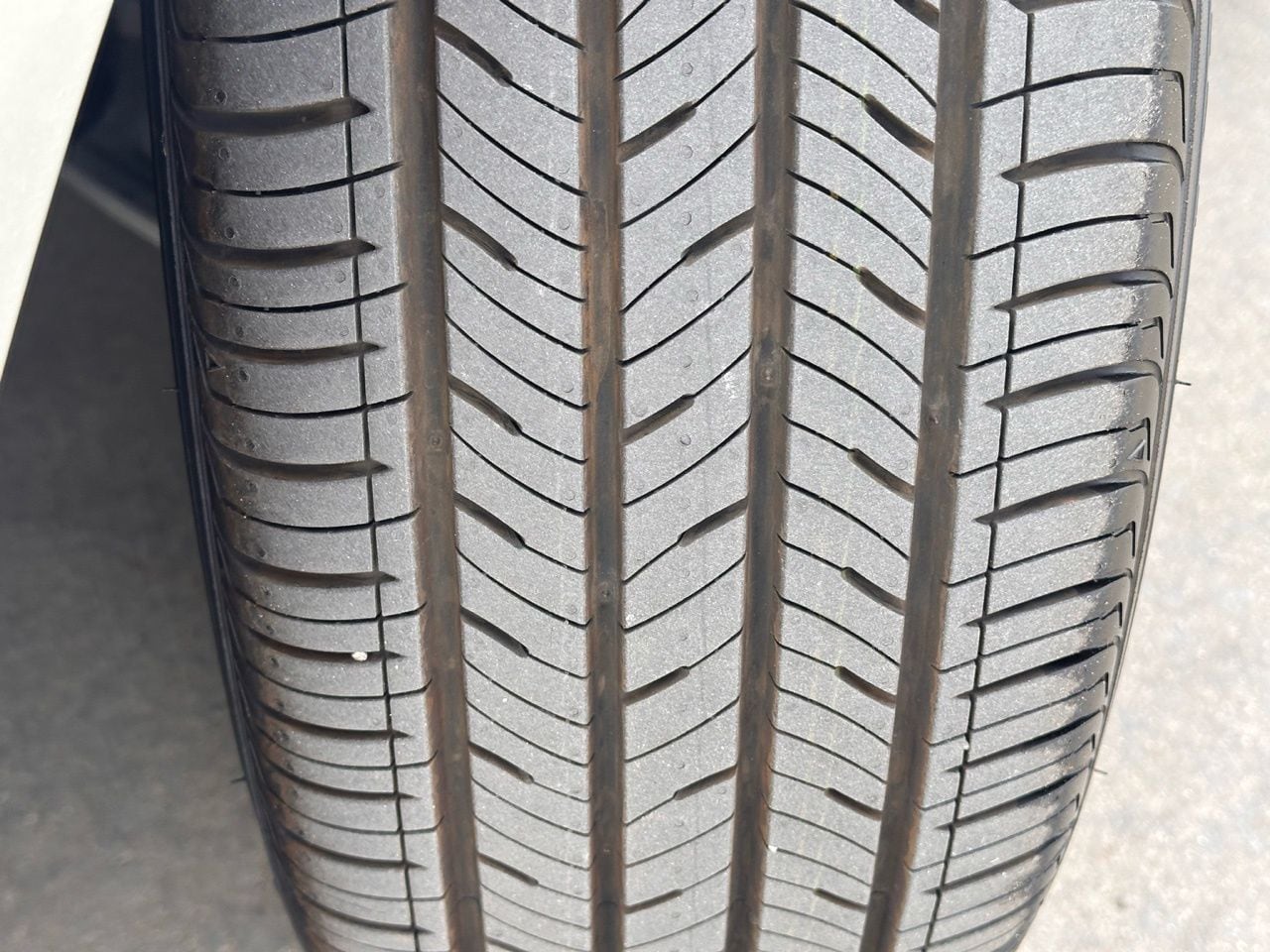 Certified Used 2026 Aero Silver Hyundai Limited image 5