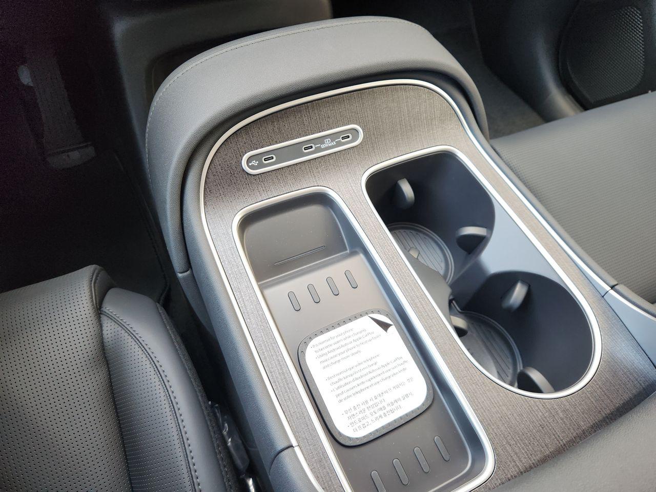 New 2027 Abyss Black Pearl Hyundai Blue SEL Premium 7P image 19