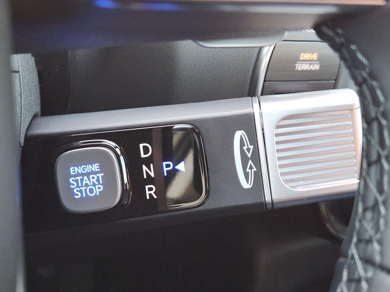 New 2026 Creamy White Pearl Hyundai SEL Premium 7P image 18
