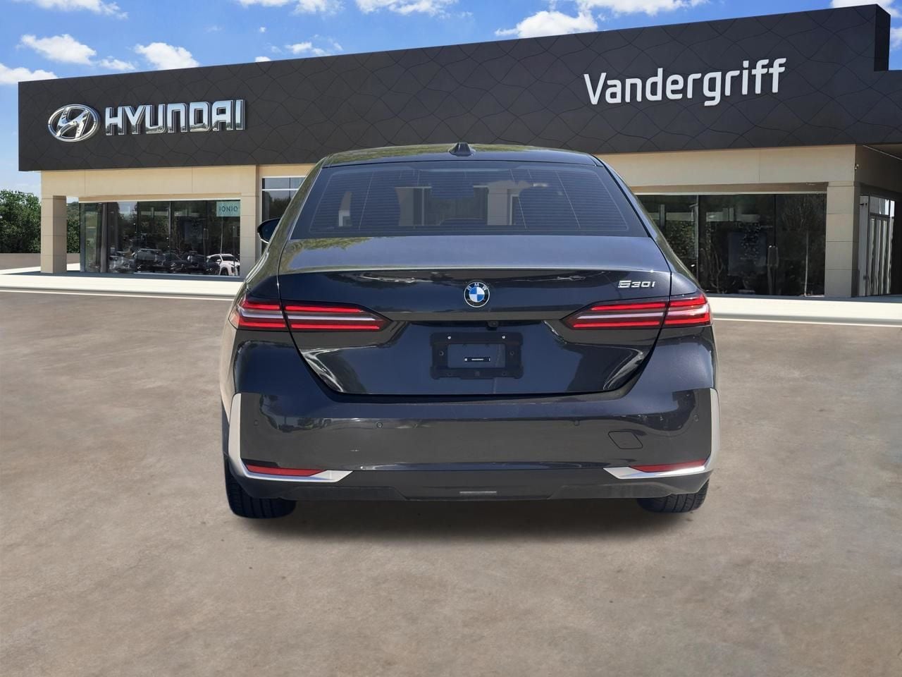 Used 2024 Dark Graphite BMW 530i image 11