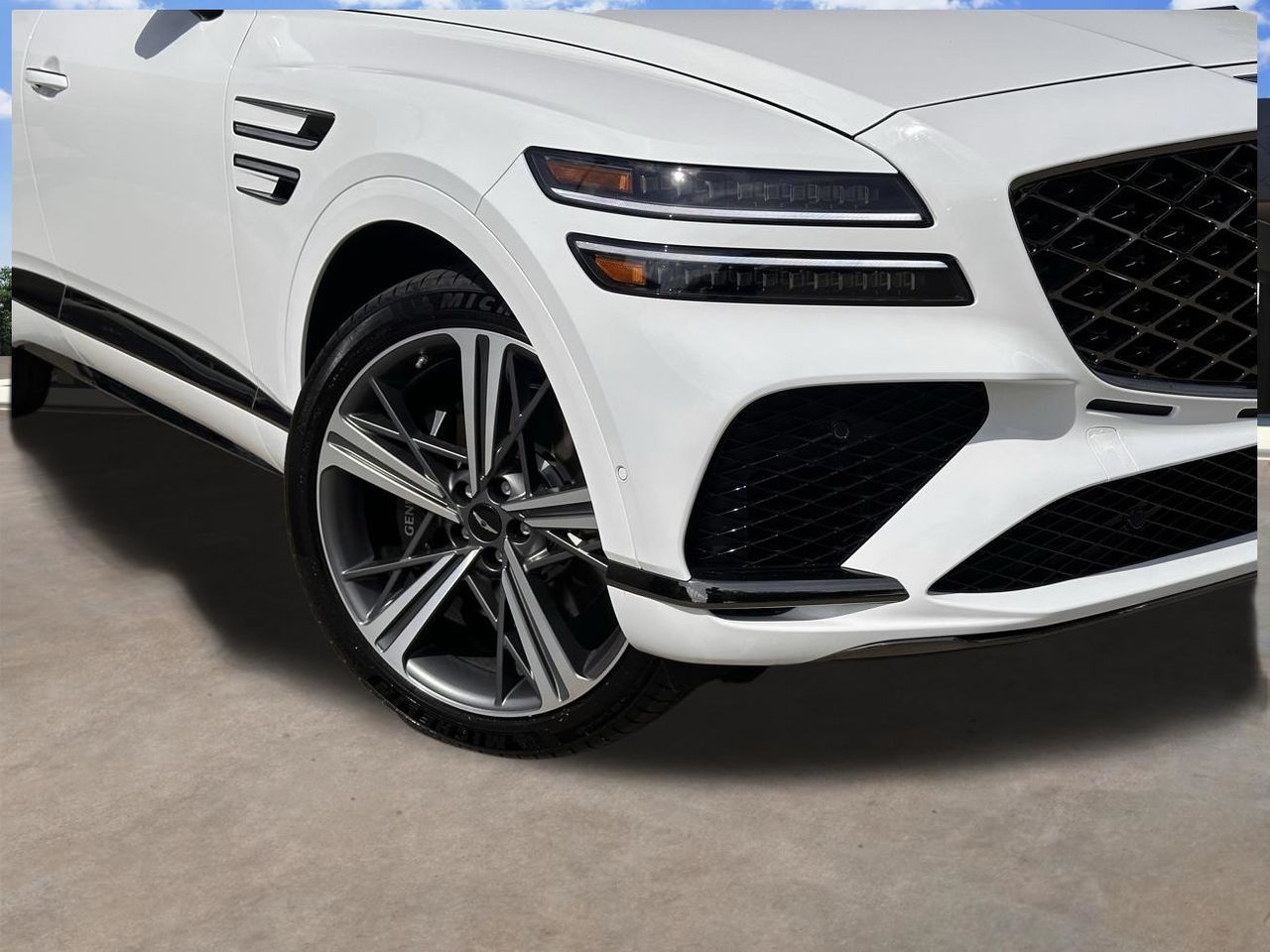 Used 2026 Alta White Genesis 3.5T e-SC image 2