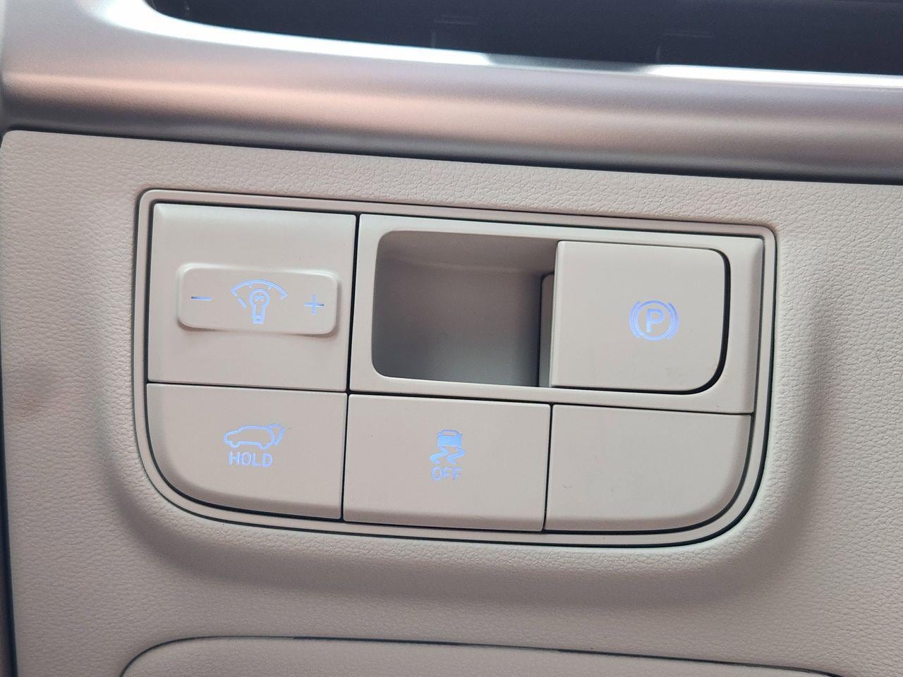 New 2026 W6H White Hyundai Limited FWD image 19