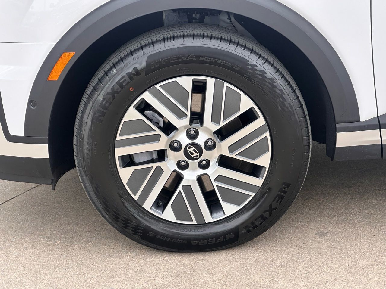 Certified Used 2026 Creamy White Pearl Hyundai Blue SEL Premium 7 Passenger image 7