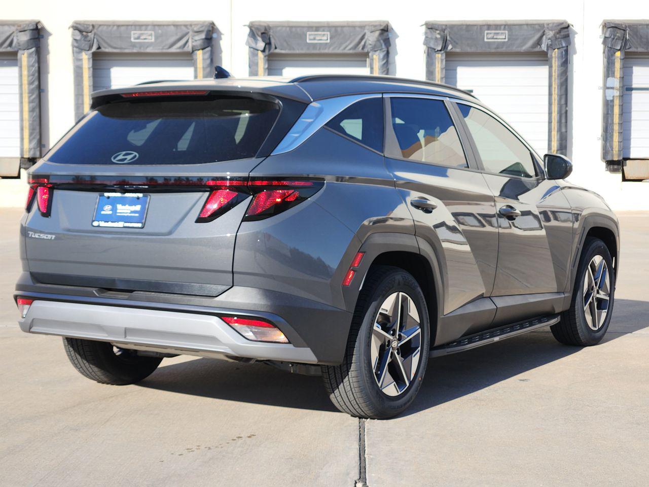 New 2026 PE2 Gray Hyundai SEL FWD image 4