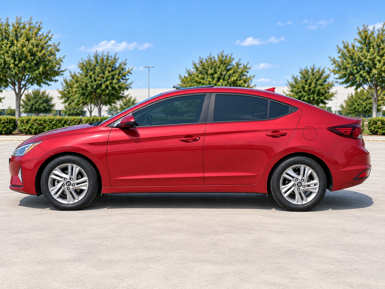 Used 2019 Scarlet Red Hyundai Value Edition image 4