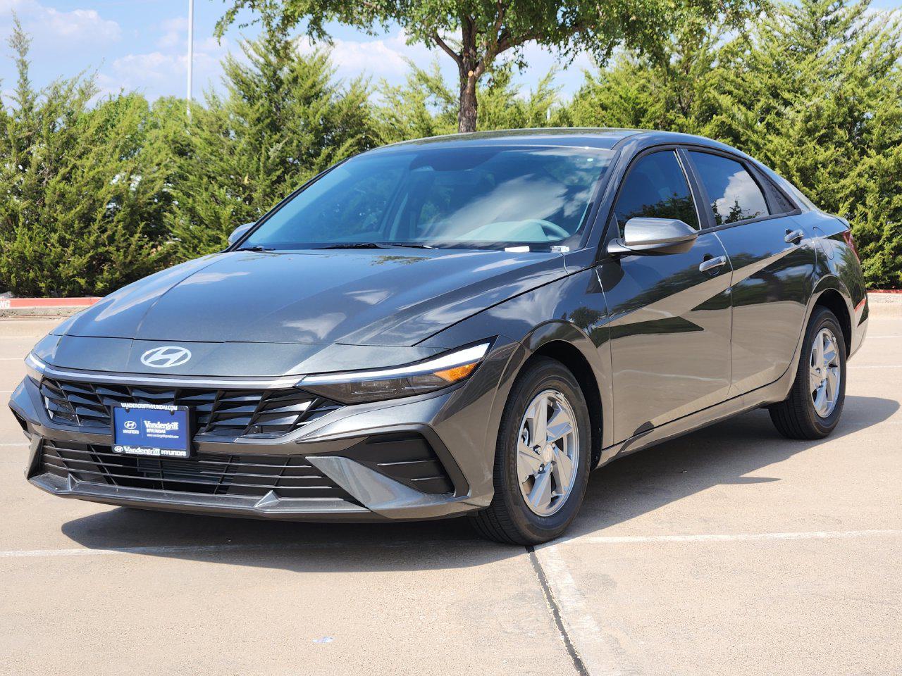 New 2026 Amazon Gray Hyundai SE image 2