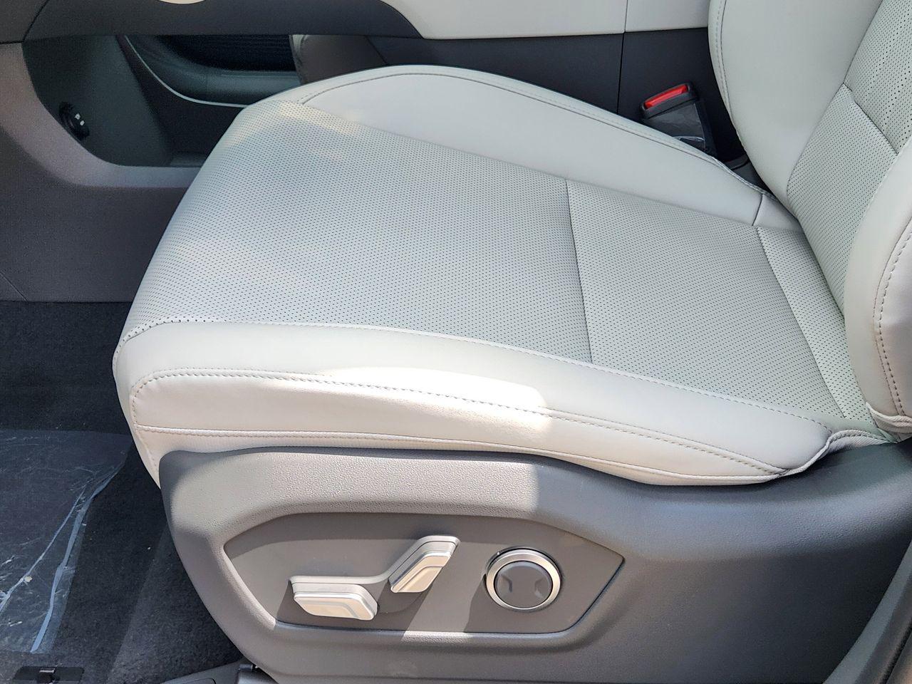 New 2026 Ecotronic Gray Hyundai SEL FWD image 23