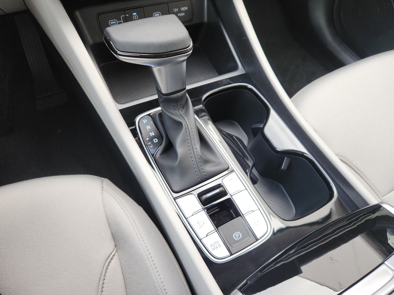 New 2026 W6H White Hyundai SE FWD image 18