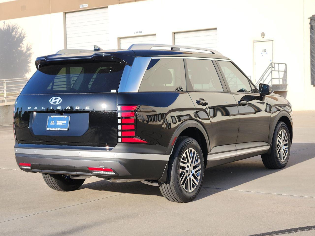 New 2027 Abyss Black Pearl Hyundai SEL FWD image 4