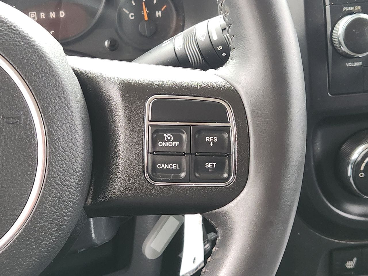 Used 2017 Granite Crystal Jeep Latitude image 25