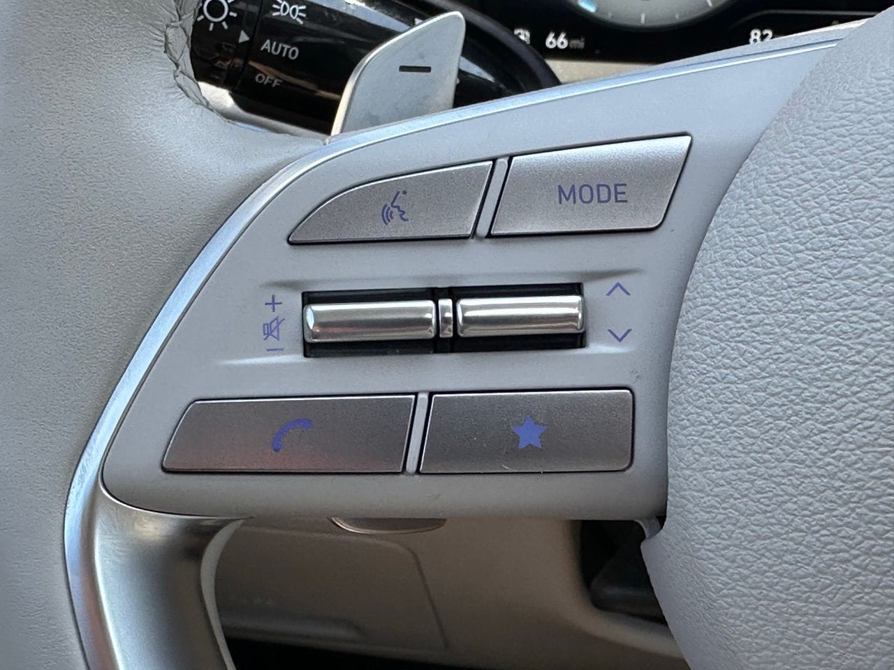 Used 2025 Steel Graphite Hyundai Limited image 34