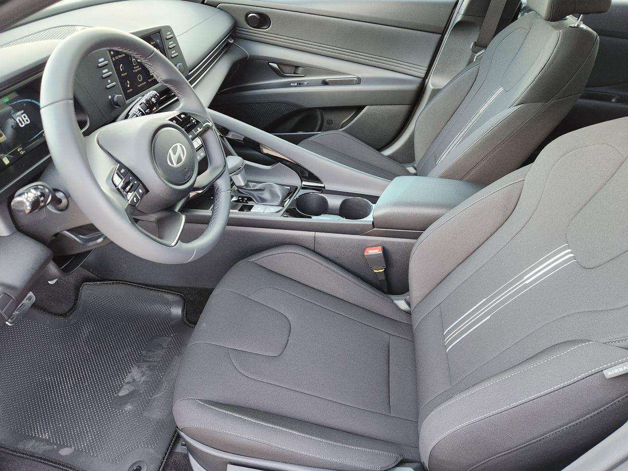 New 2026 W6H White Hyundai SEL Sport Premium image 8