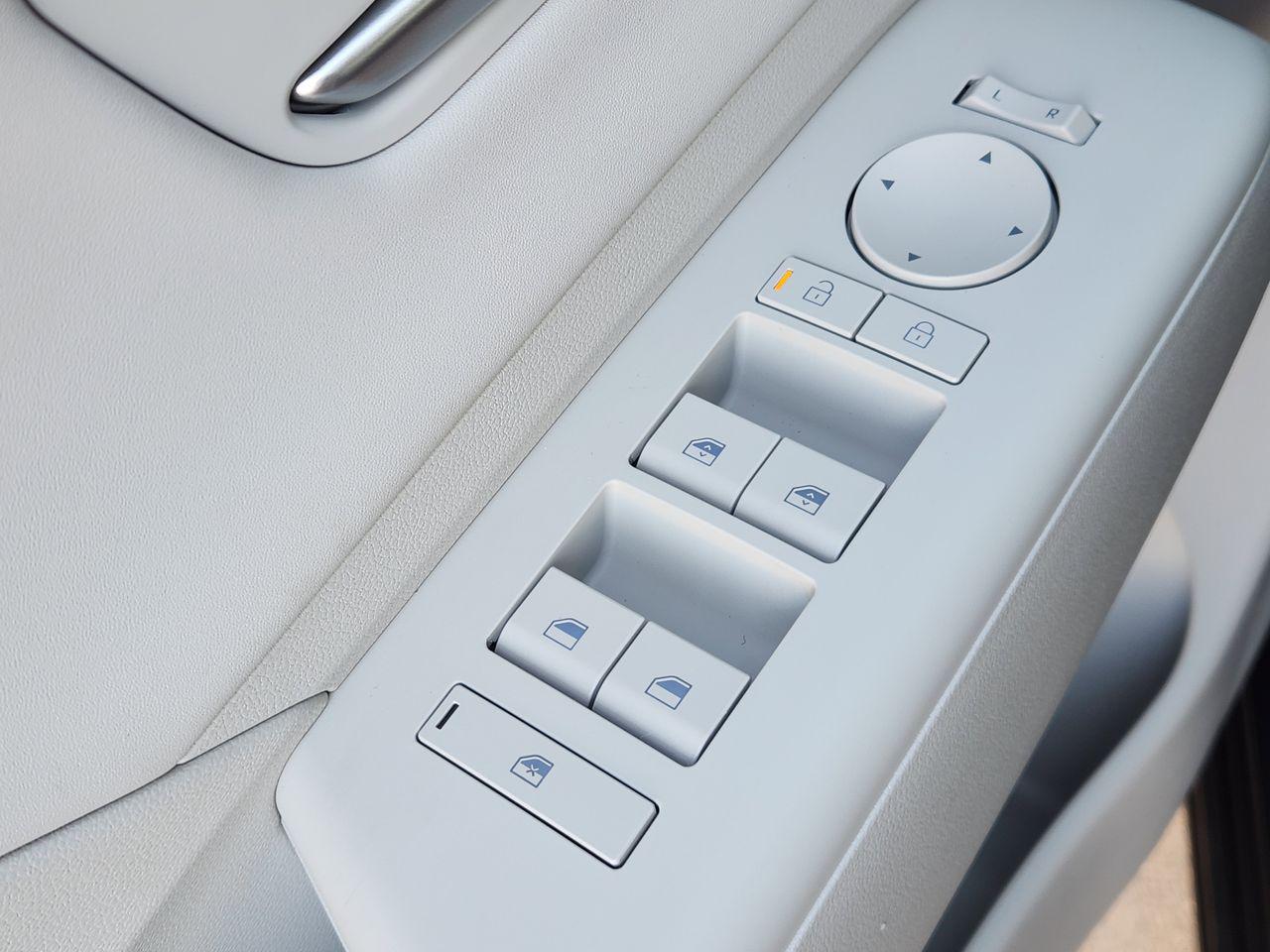 New 2026 Ecotronic Gray Pearl Hyundai SEL Premium FWD image 22