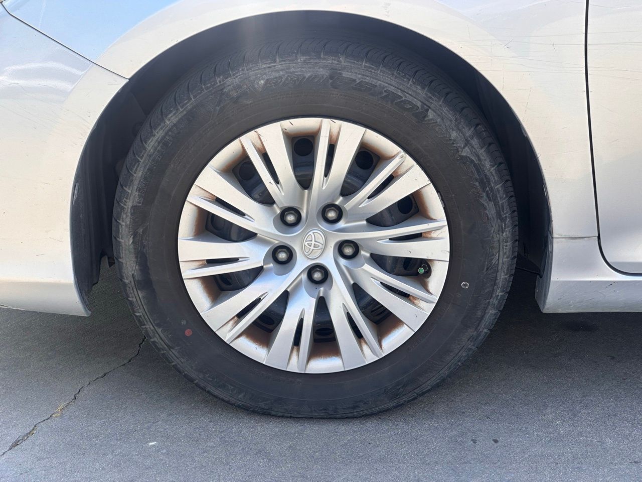 Used 2012 Classic Silver Toyota LE image 11