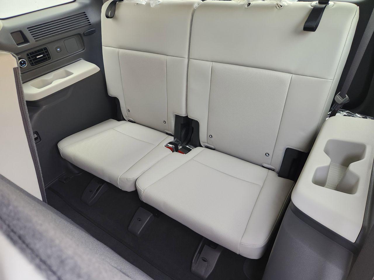 New 2026 NT2 Gray Hyundai SEL FWD image 29