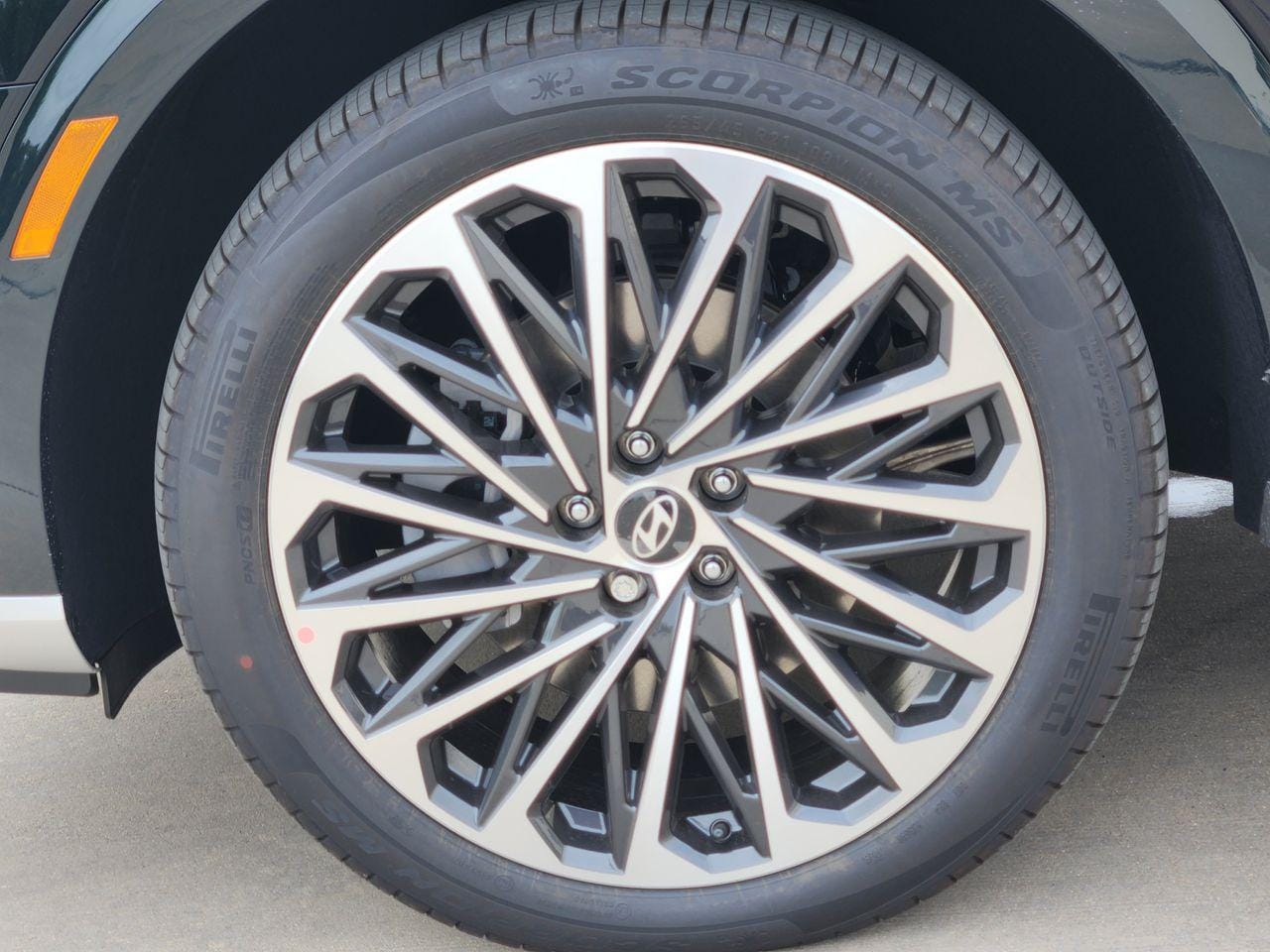 New 2027 Robust Emerald Pearl Hyundai Calligraphy AWD image 7